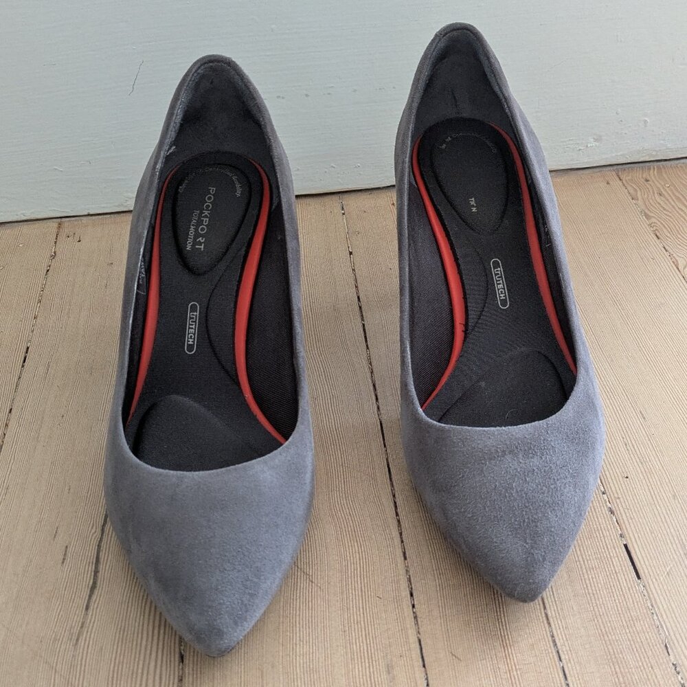 Rockport Total Motion Suede Pumps